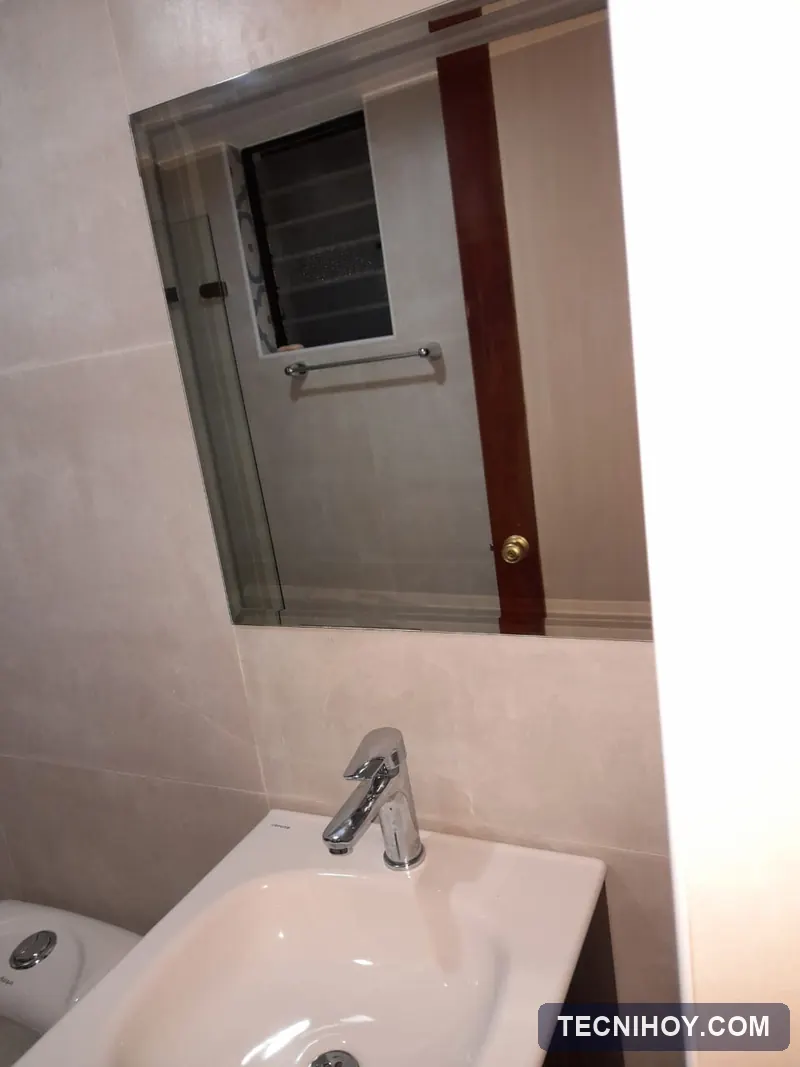 Espejo biselado para baño