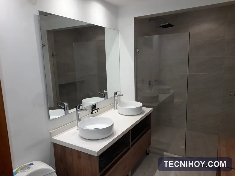 Espejo flotado para baño