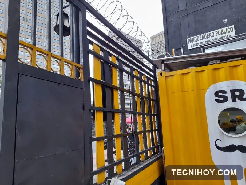 Reja de seguridad metálica